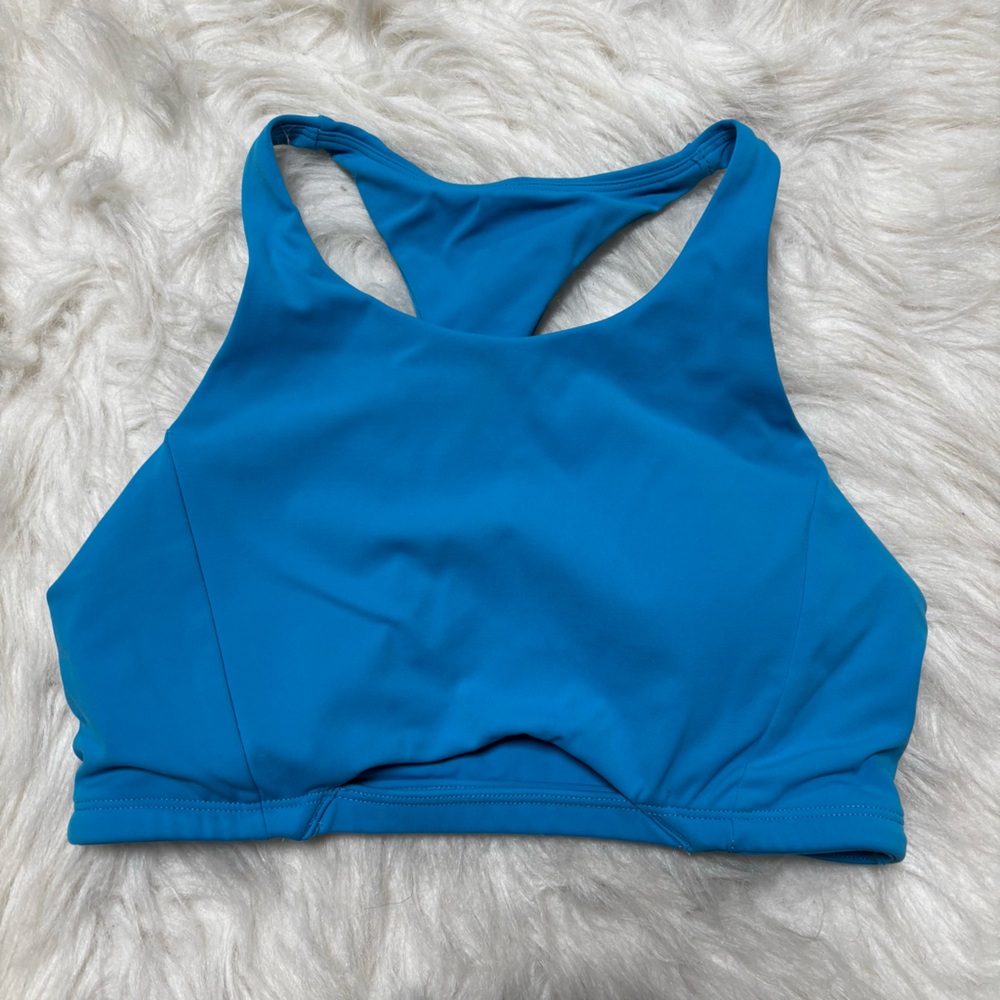 Alphalete Pulse Surge Sports bra in Blue size Small with Keyhole cutout